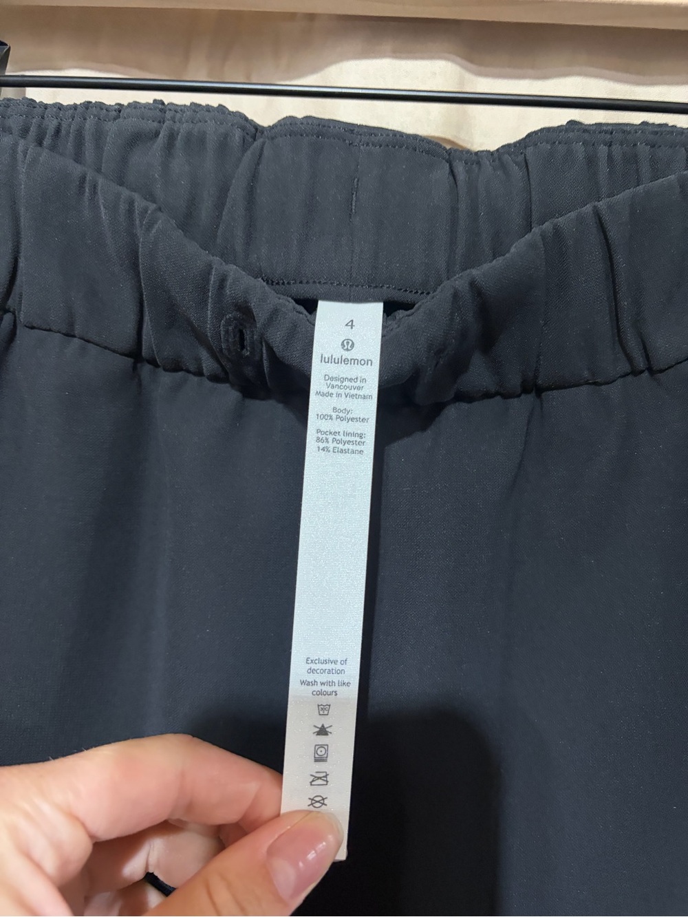 Lululemon On The Fly Skirt *Woven - Picture 4 of 5